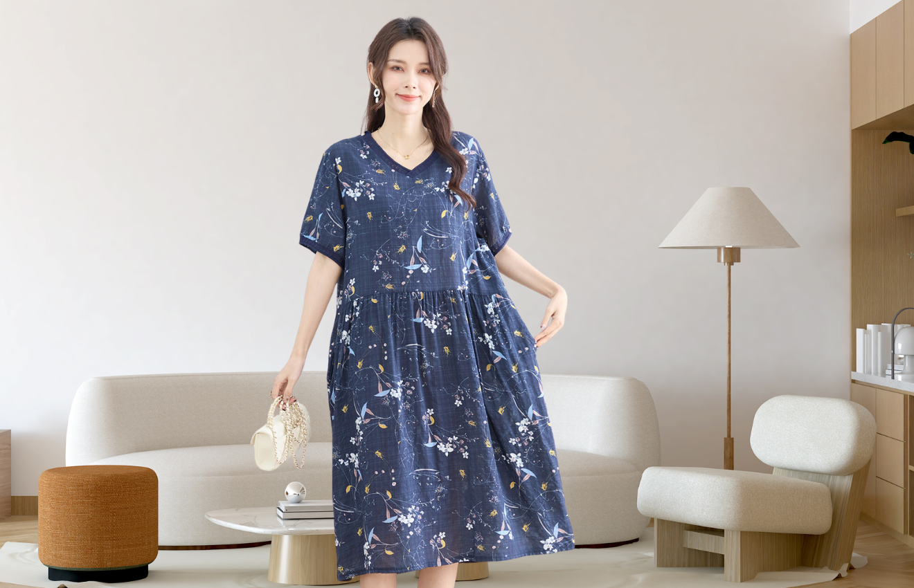 TRUBE Vネックコットンプリントワンピース【M~L】ネイビー