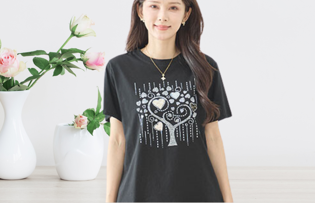 TRUBE ラインストーンハートモチーフ半袖Tシャツ【M~L】ブラック