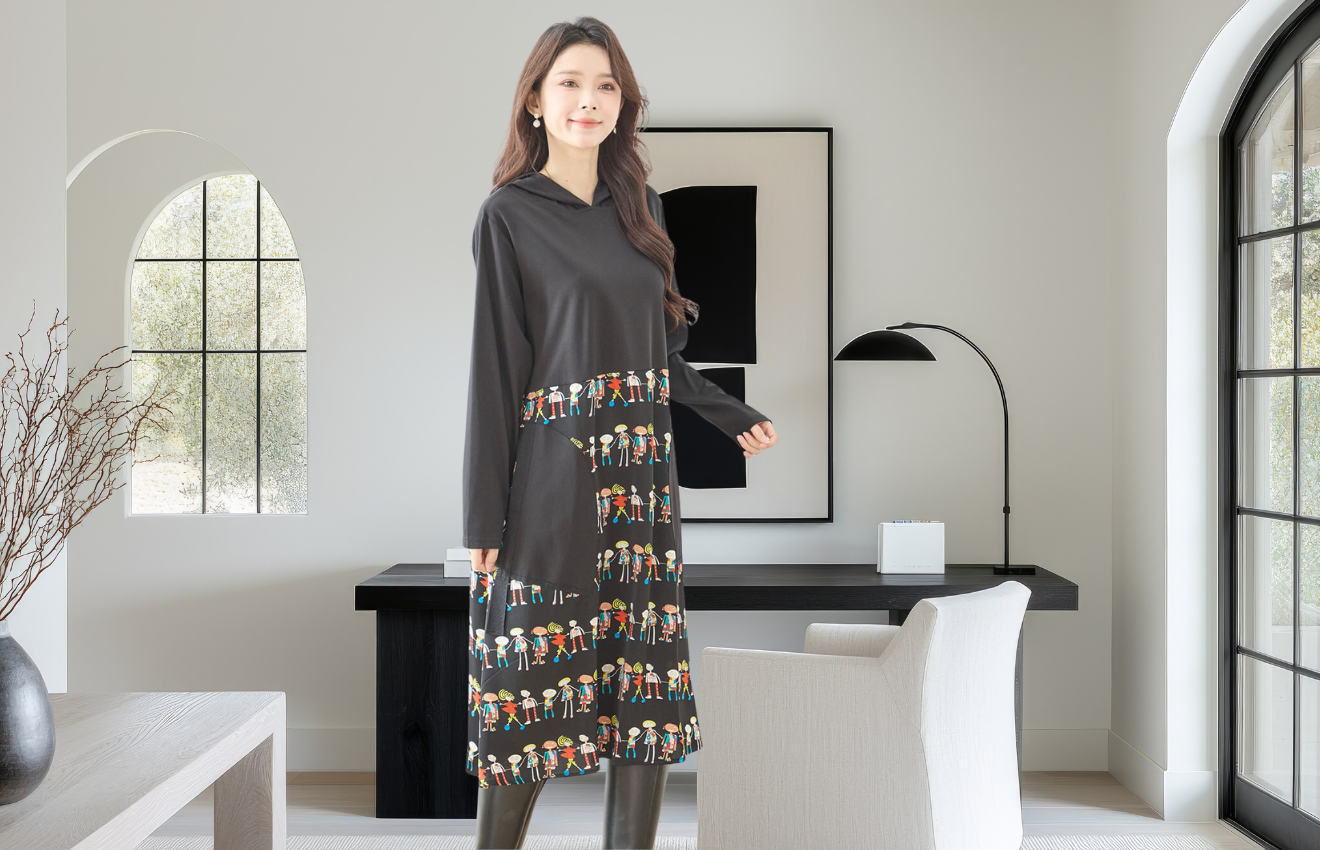 フィギュア柄プリント フーディーワンピース (L~LL)