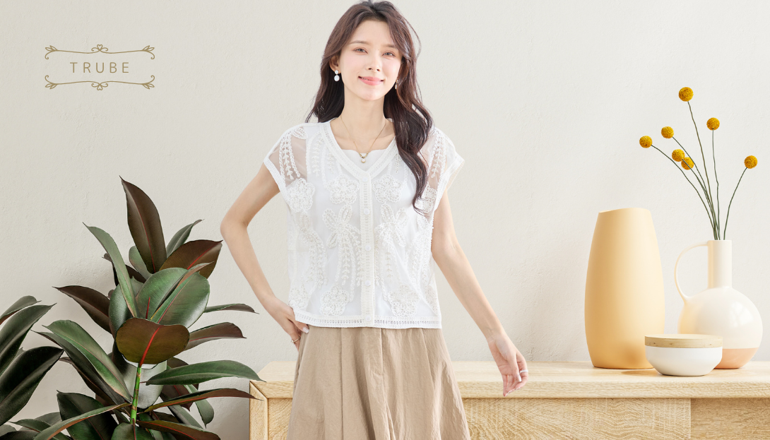TRUBE【2025新作】【M〜L】パール刺繍レースシアーベスト ホワイト