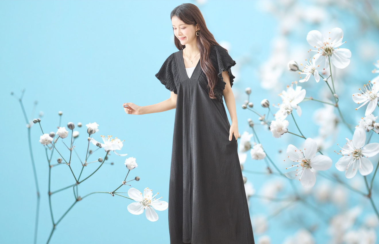 TRUBE フリルシャーリングスリーブVネックロングワンピース【M~L】ブラック