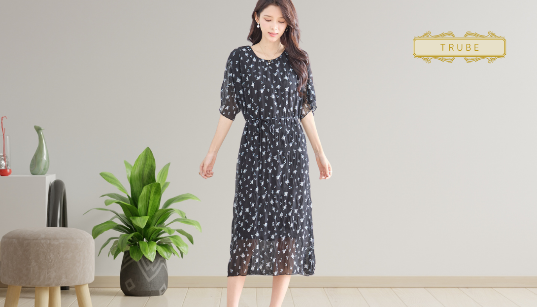TRUBE【2025新作】【M〜L】フローラシフォンプリーツワンピース