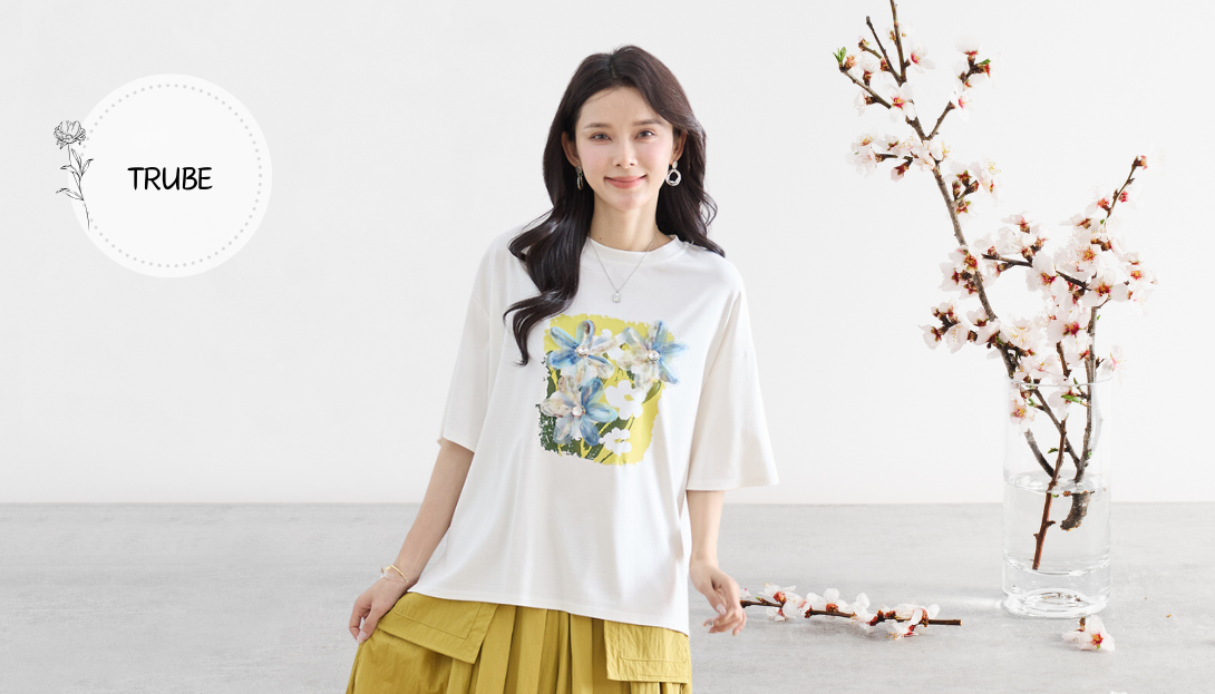 TRUBE【2025新作】【L〜LL】立体フラワープリントTシャツ