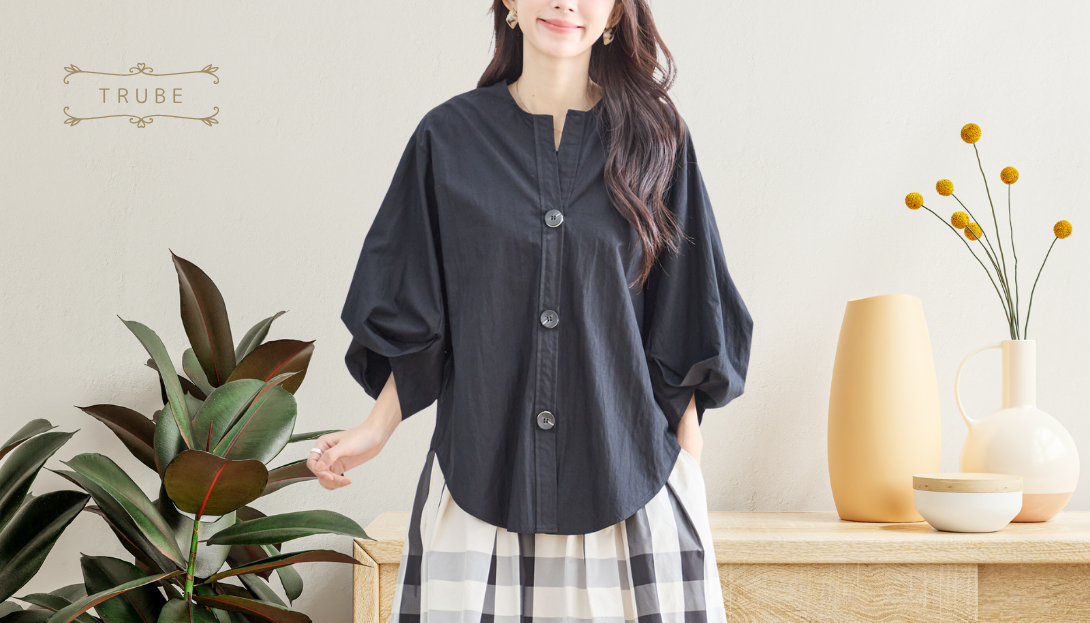 TRUBE【2025新作】【M〜L】ボリュームスリーブラウンドヘムコットンシャツ ブラック