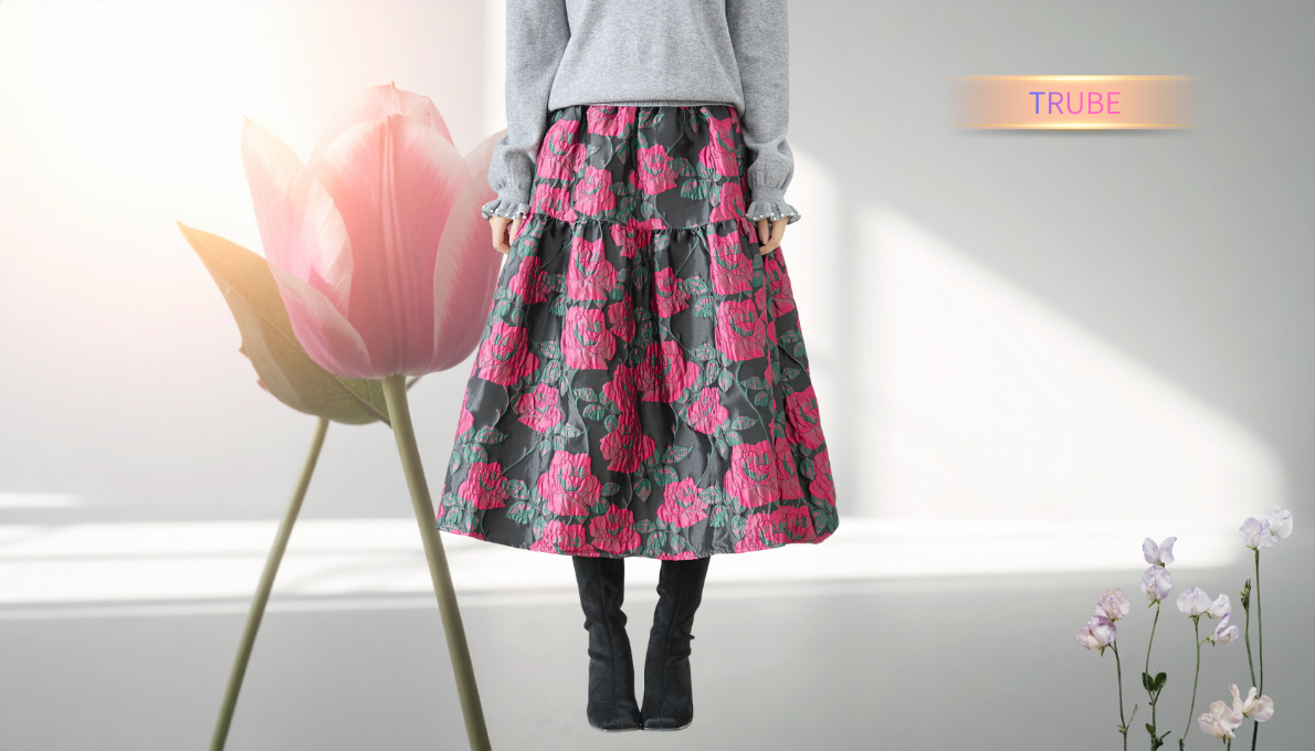 スカート チェリーピンク色の花が美しい ティアードフレアスカート 【M~L】