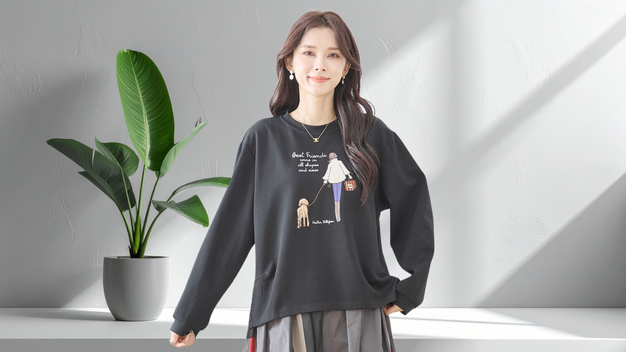 TRUBE【2025新作】【L〜LL】ガールプリント長袖トップス ブラック