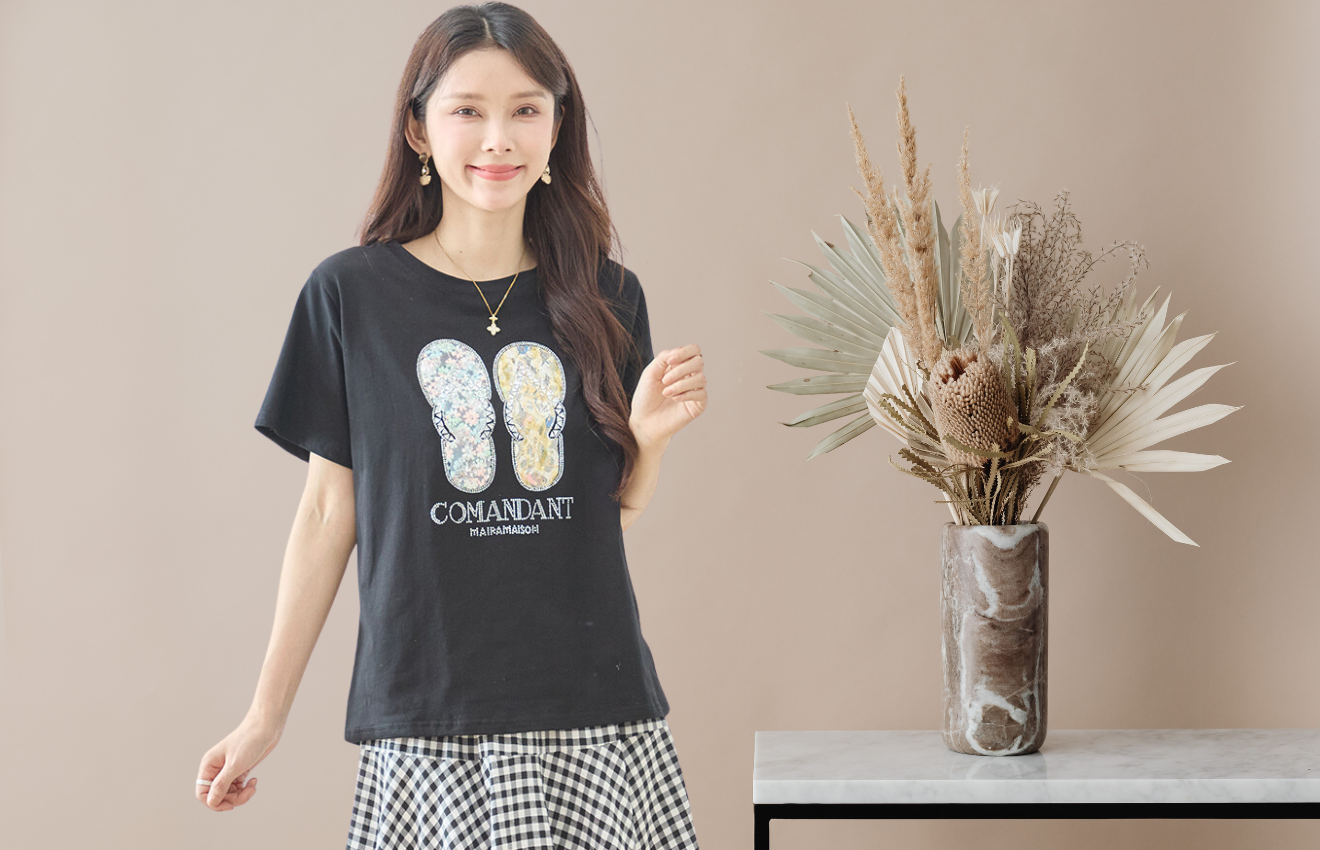 TRUBE 花柄フリップフロップサンダルイラスト半袖Tシャツ【M~L】ブラック