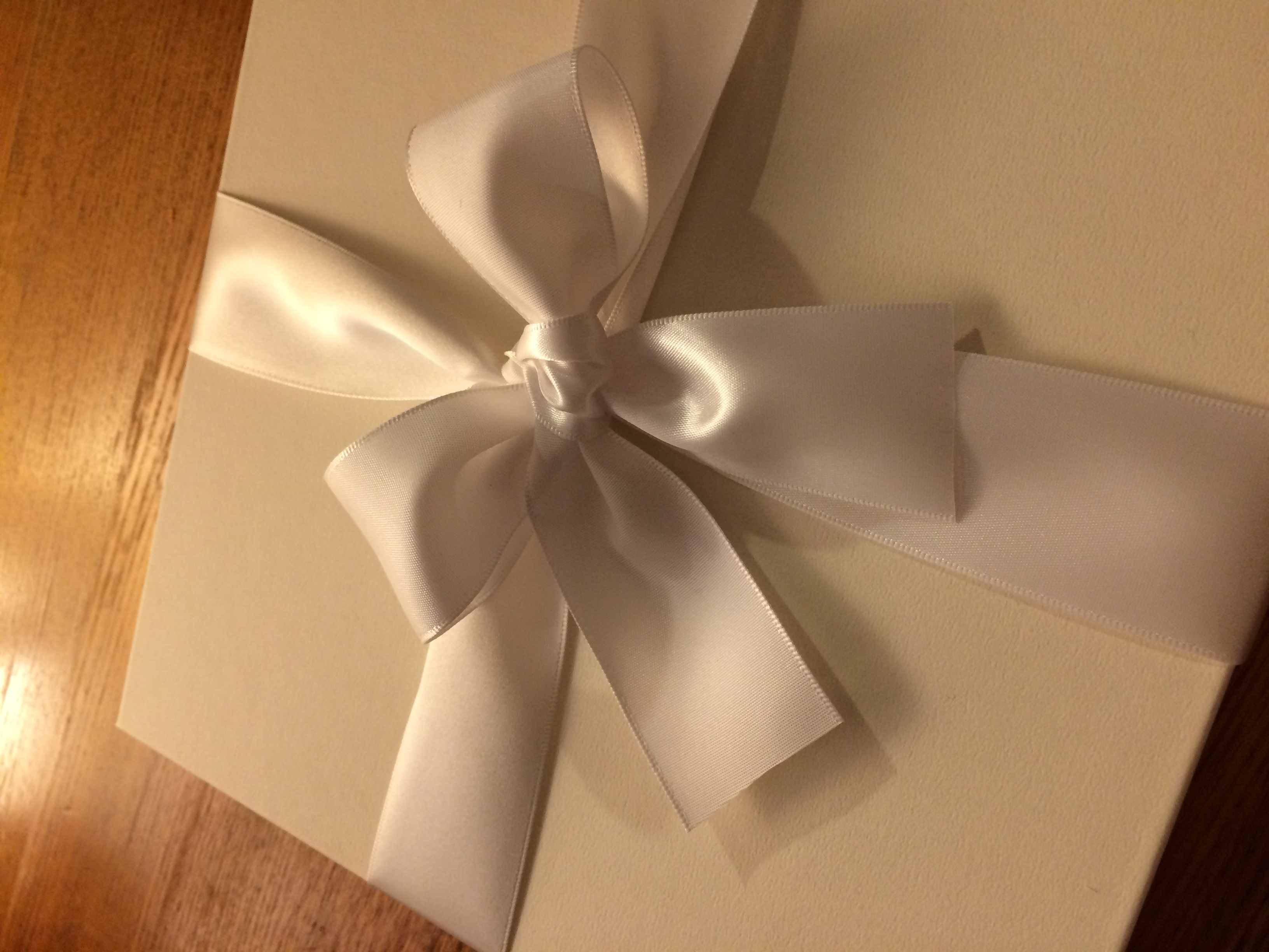 美しい箱入りです