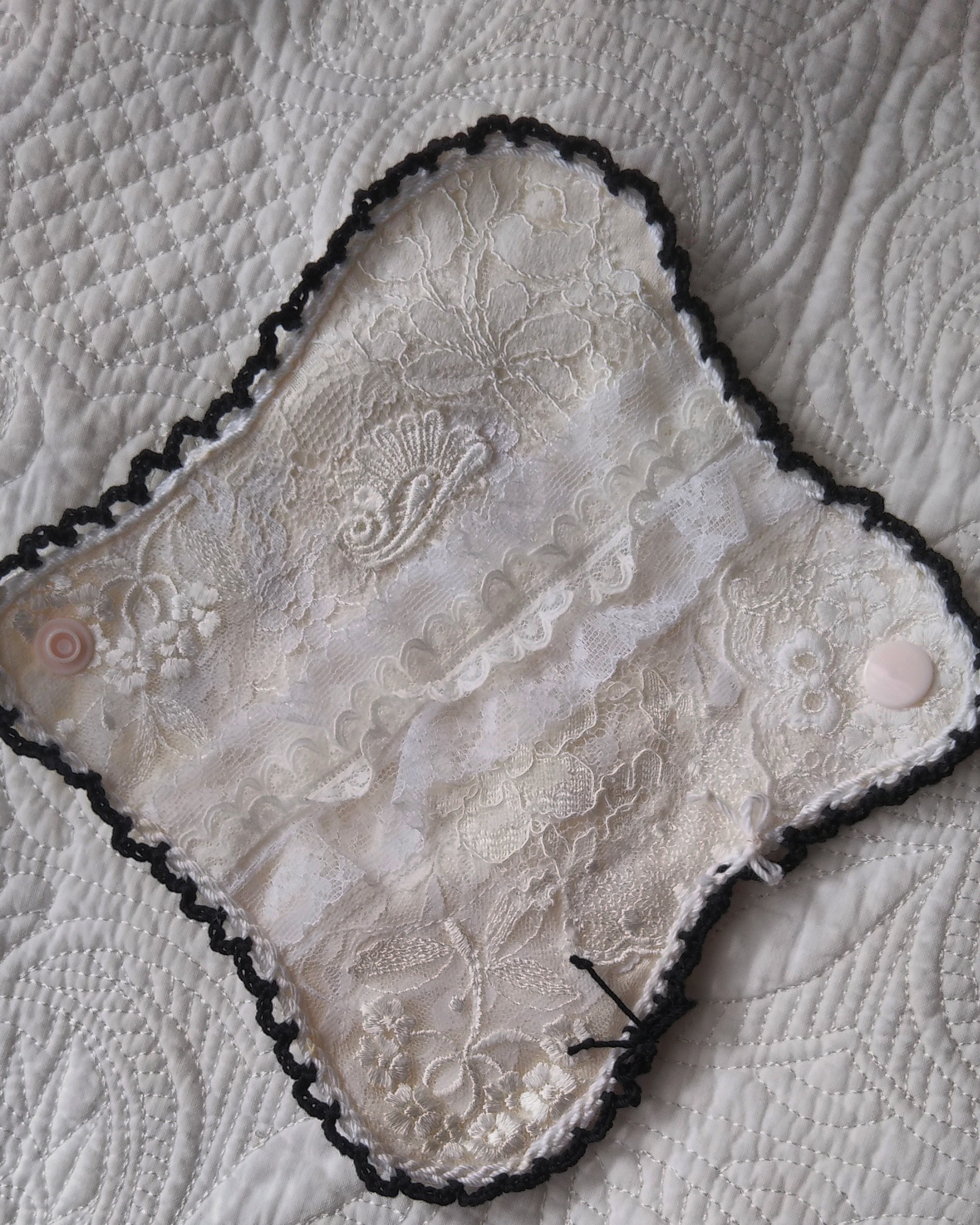 フリル付けました