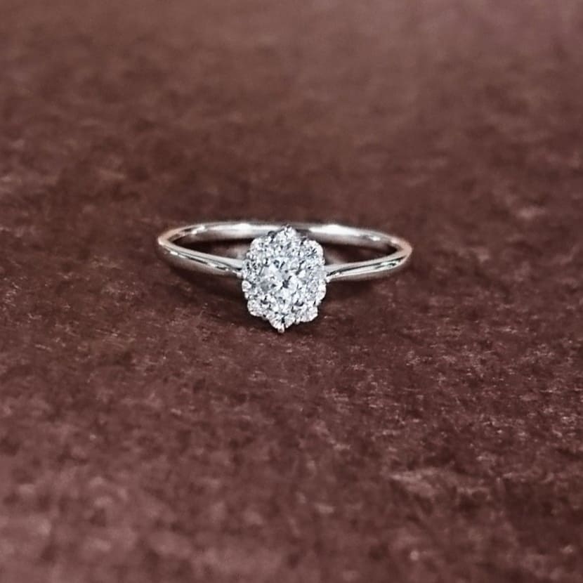 ダイヤリング。