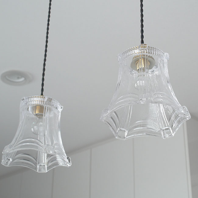 新商品のご案内☆きちんと感のあるガラスシェード！