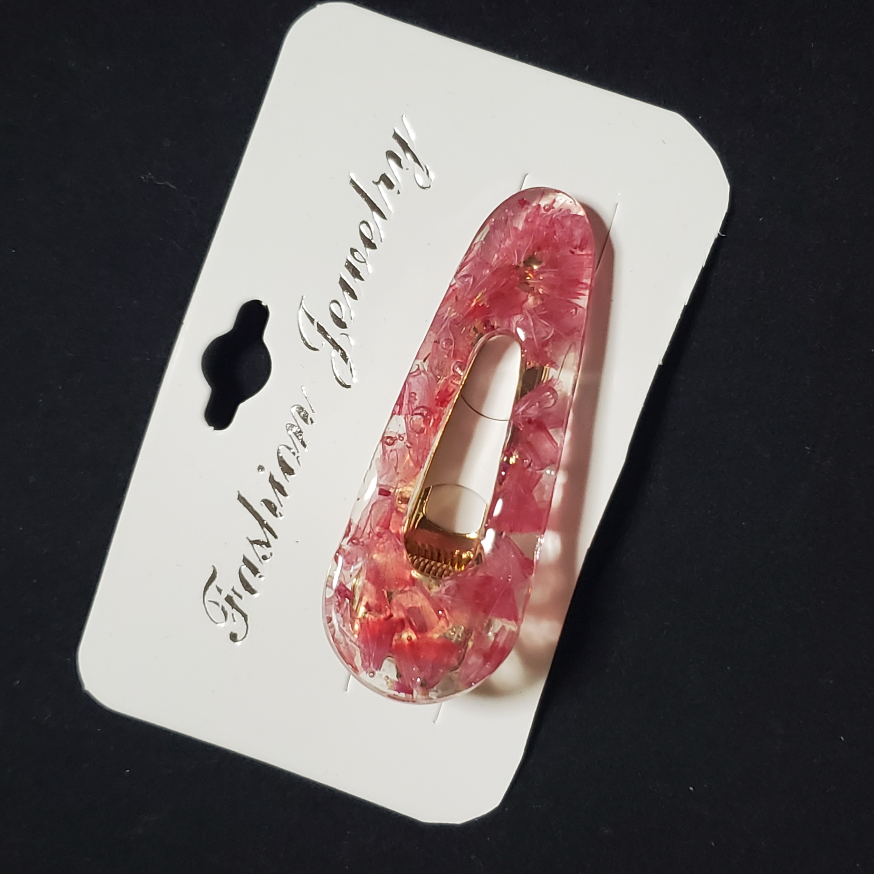 ヘアクリップ出品致しました✩.*˚