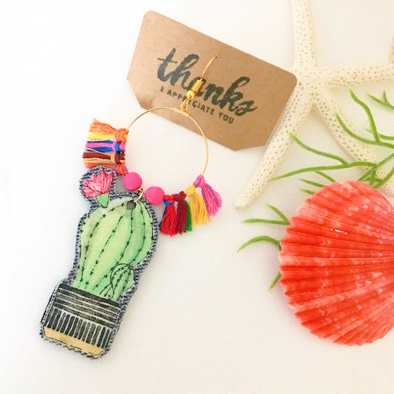 片耳ピアスでインパクト大⭐︎プリント生地を切り取ったアレンジピアス