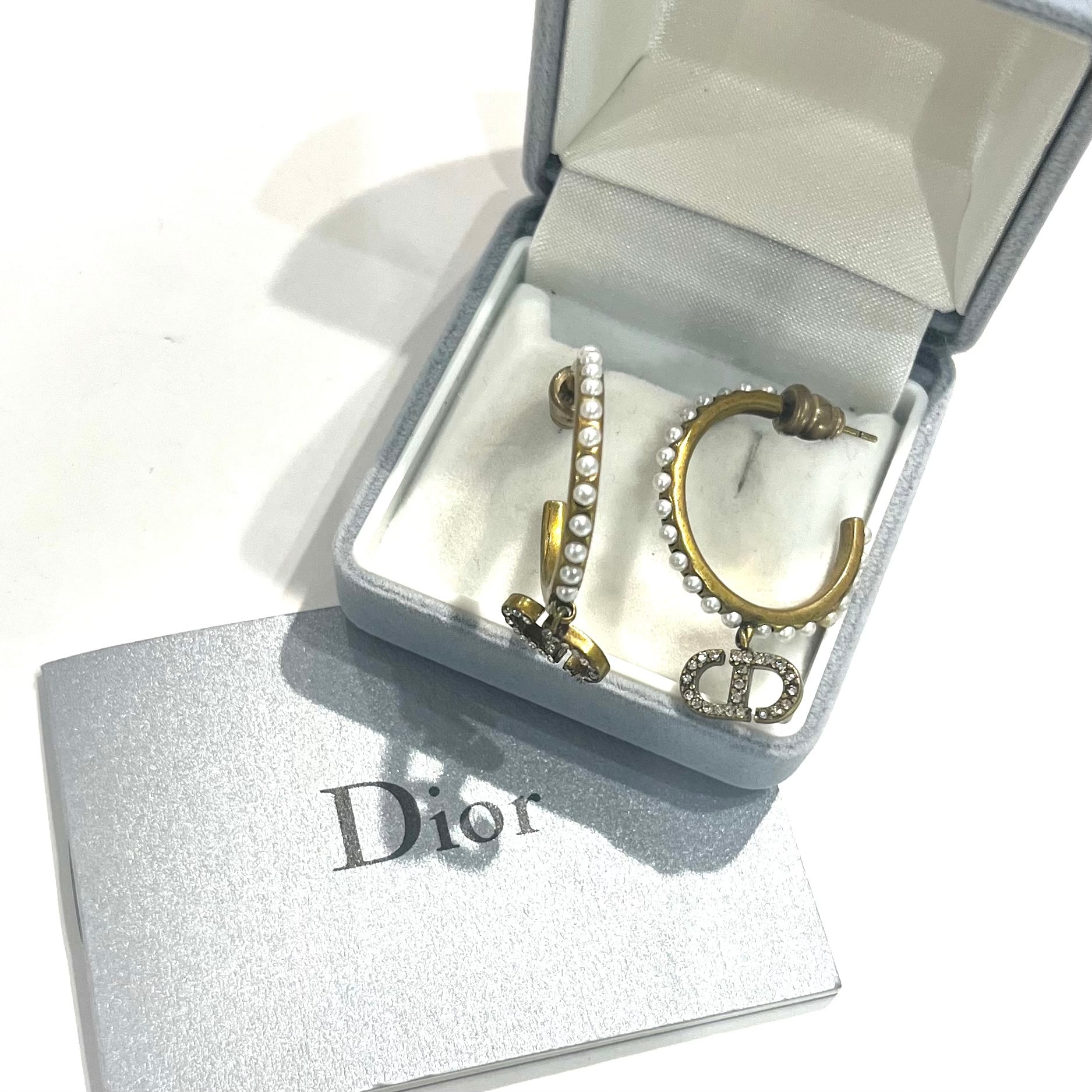 時代を超えて愛されるDIOR　多数販売開始です