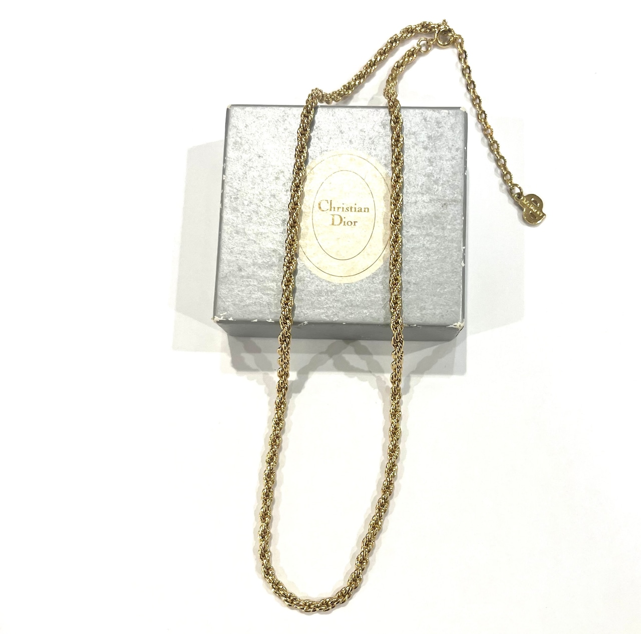 男性からも大人気。集めたくなる可愛さChristian Dior アクセサリー