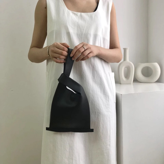 即日完売したPUバッグが再販決定