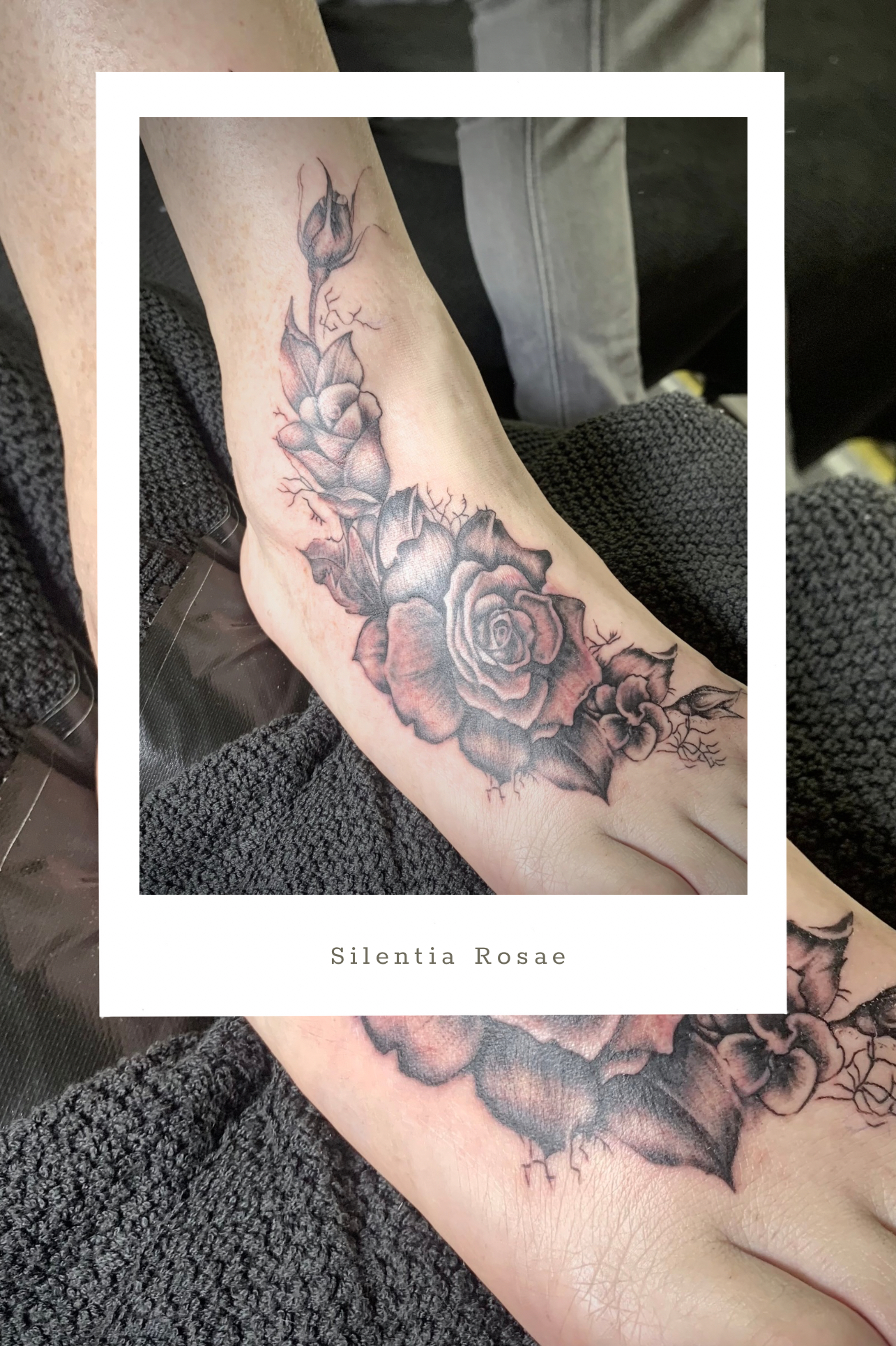 🌑 Petita Sancta No.06 ── 聖なる薔薇、祈り・横浜の詩的ボタニカルタトゥー