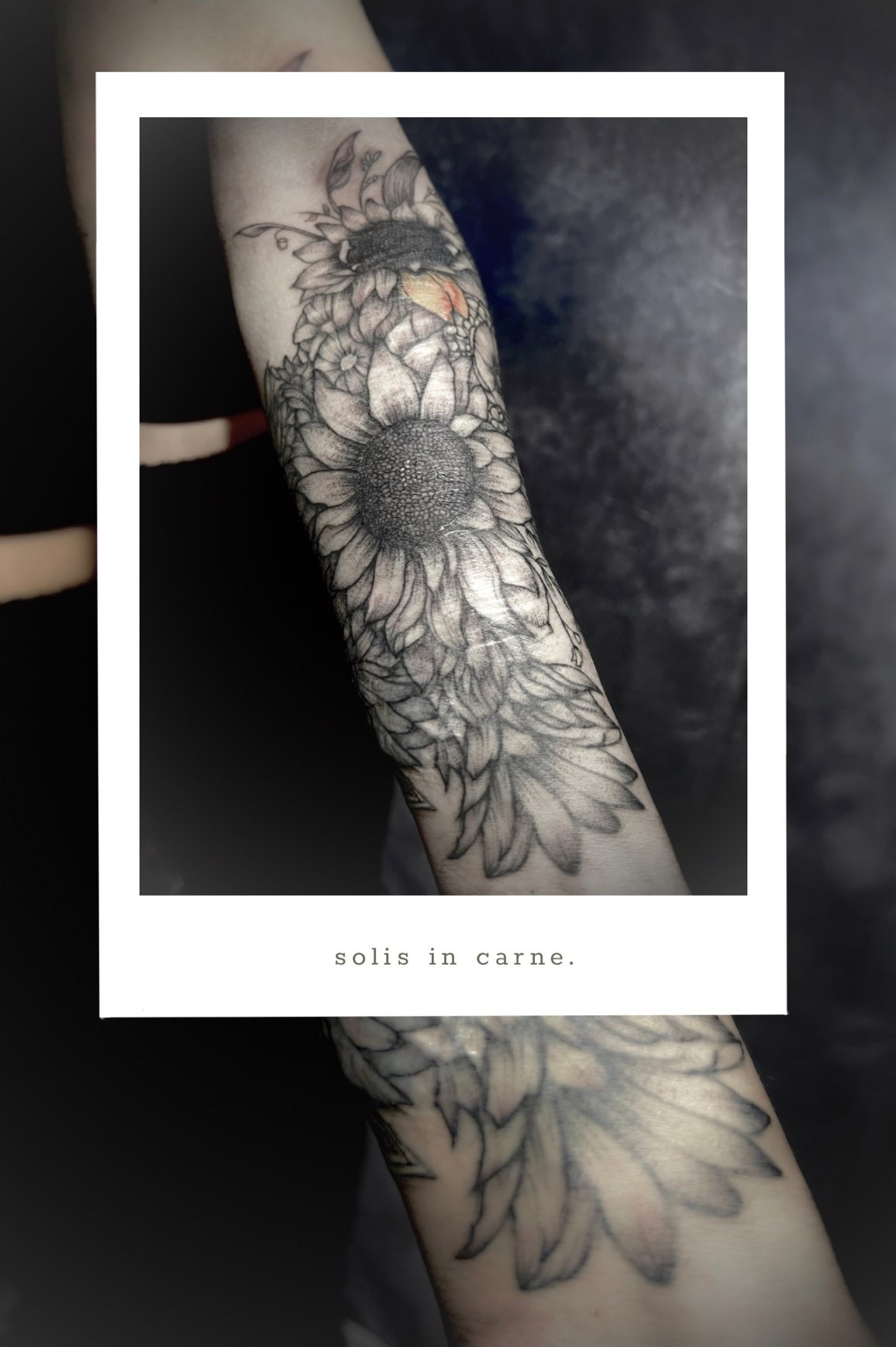 フローラル・ボタニカルタトゥー = 花のタトゥー特集 | LOYAL TATTOO