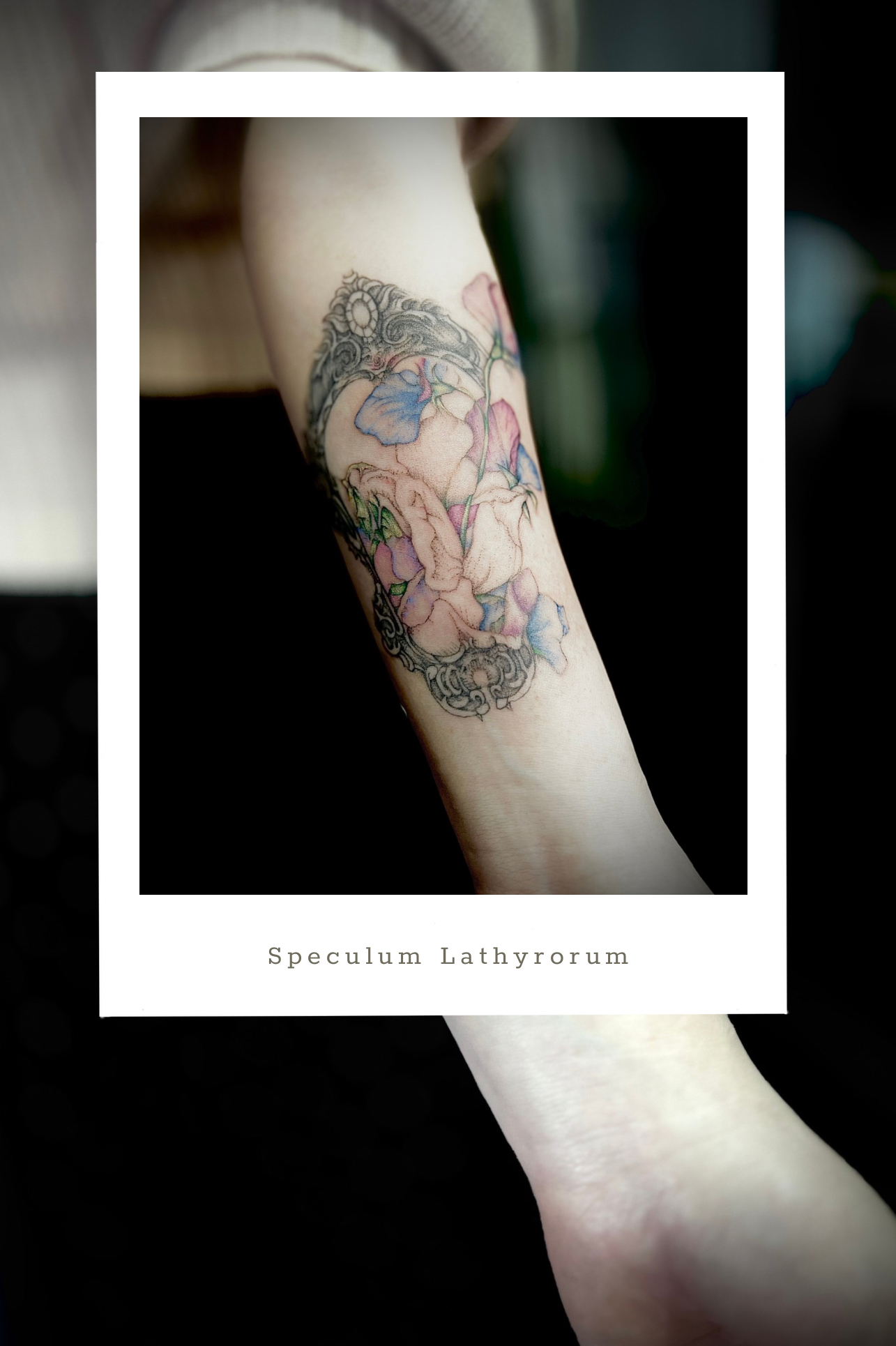 No.19 花の鏡・スモールタトゥー作品｜LOYAL TATTOO 横浜 神奈川 東京