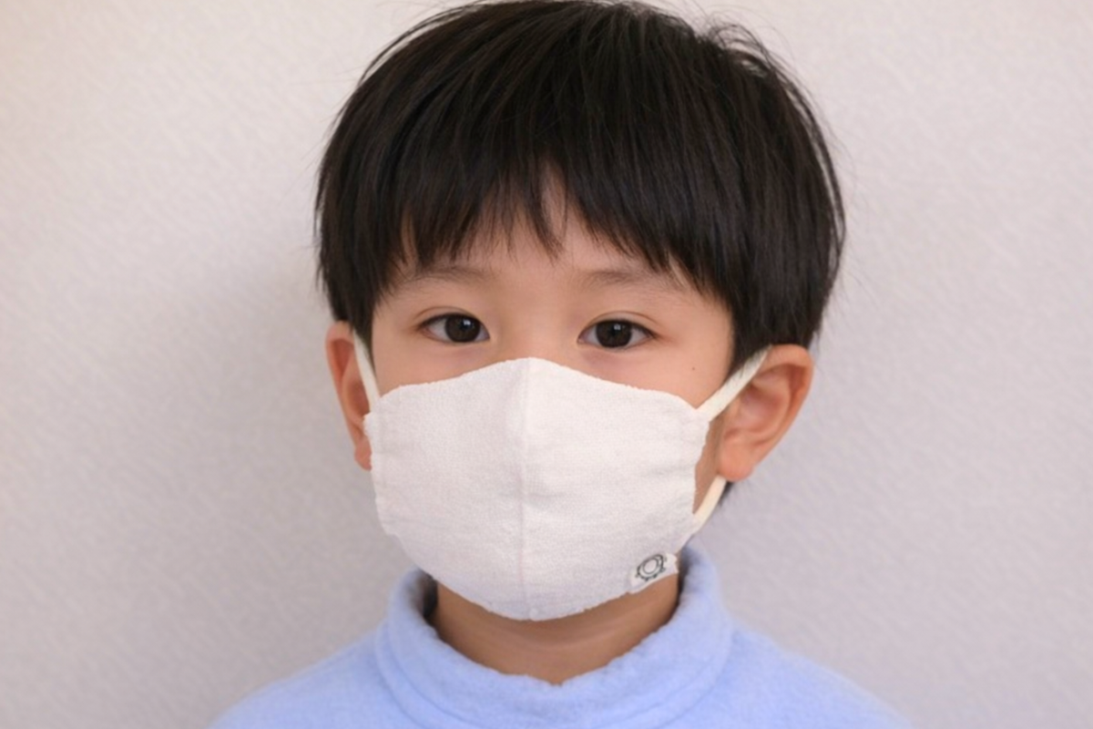 季節が変わるころ、肌にやさしい布を選ぶ。子どものためのマスクという選択