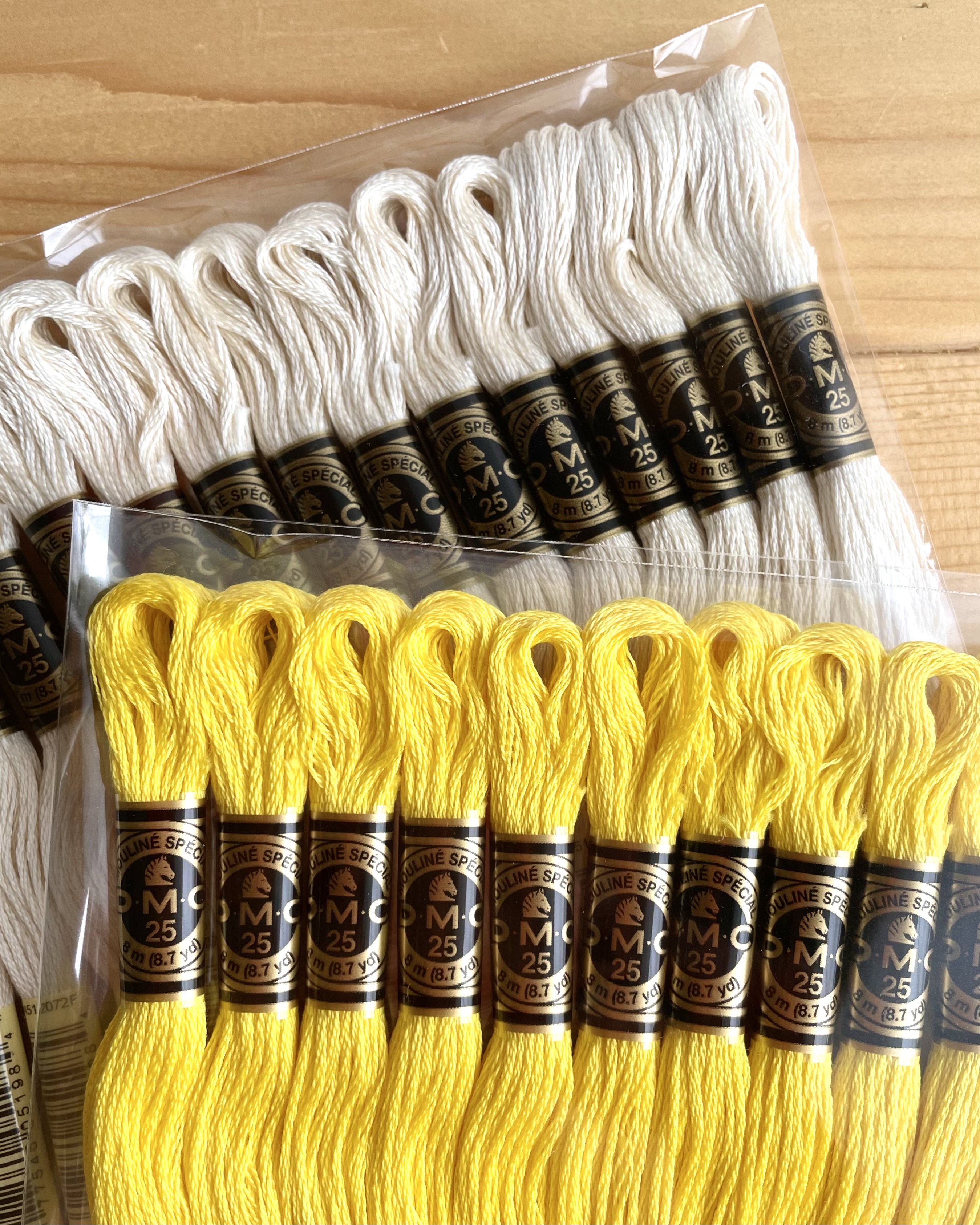 ［ 9/25 更新 ］キットに付属する刺繍糸［ ショップブログ ］