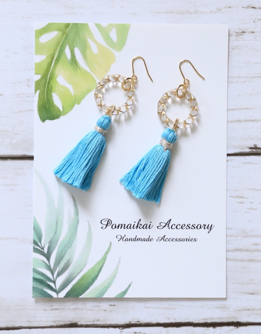 タッセルピアス