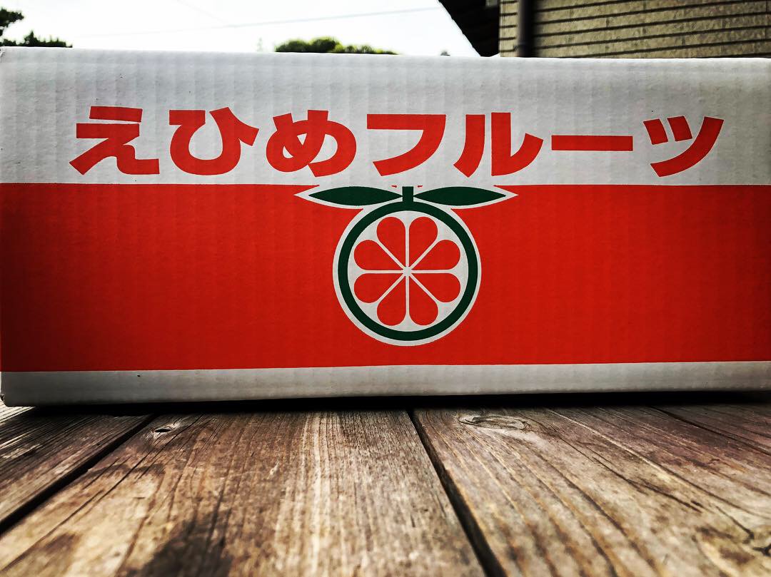 みかん箱と一緒にお届けするもの