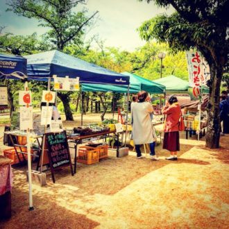 明日はオーガニックマーケットの出店日