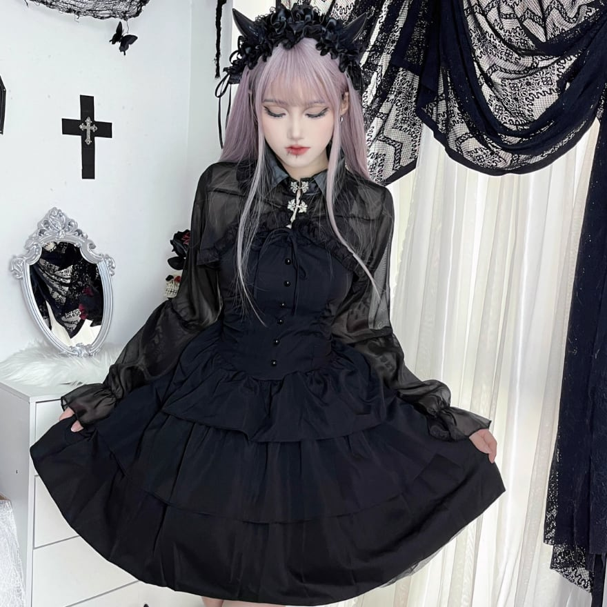 ゴスロリ服の選び方｜ダーク・クラシック・グリッターの違いと莉子のおすすめ3選