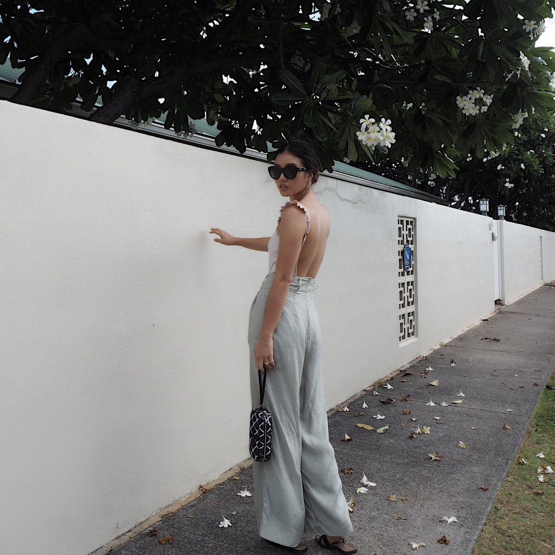 back open bathing suit / 各色のMsizeが再入荷！