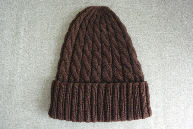 『アルパカ混 ケーブル模様のニット帽』の新色「チョコレート」「ブラウン」を販売開始しました