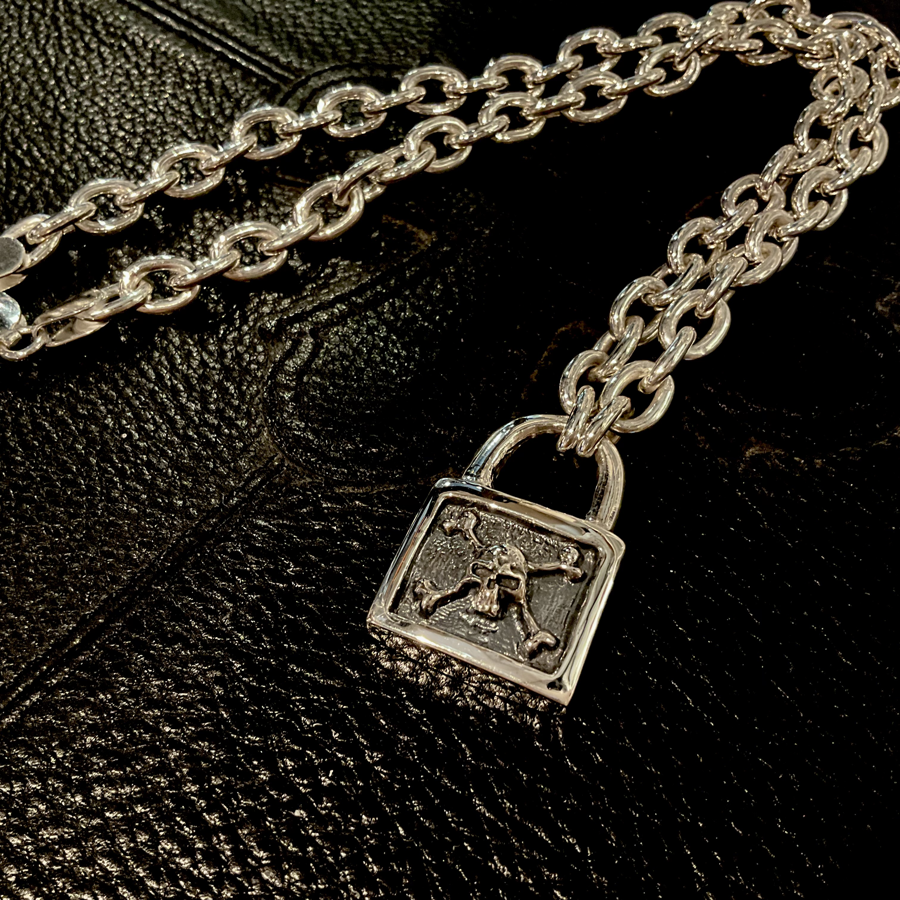 THIRTEENDESIGNSofficial　PADLOCK NikkiSixx