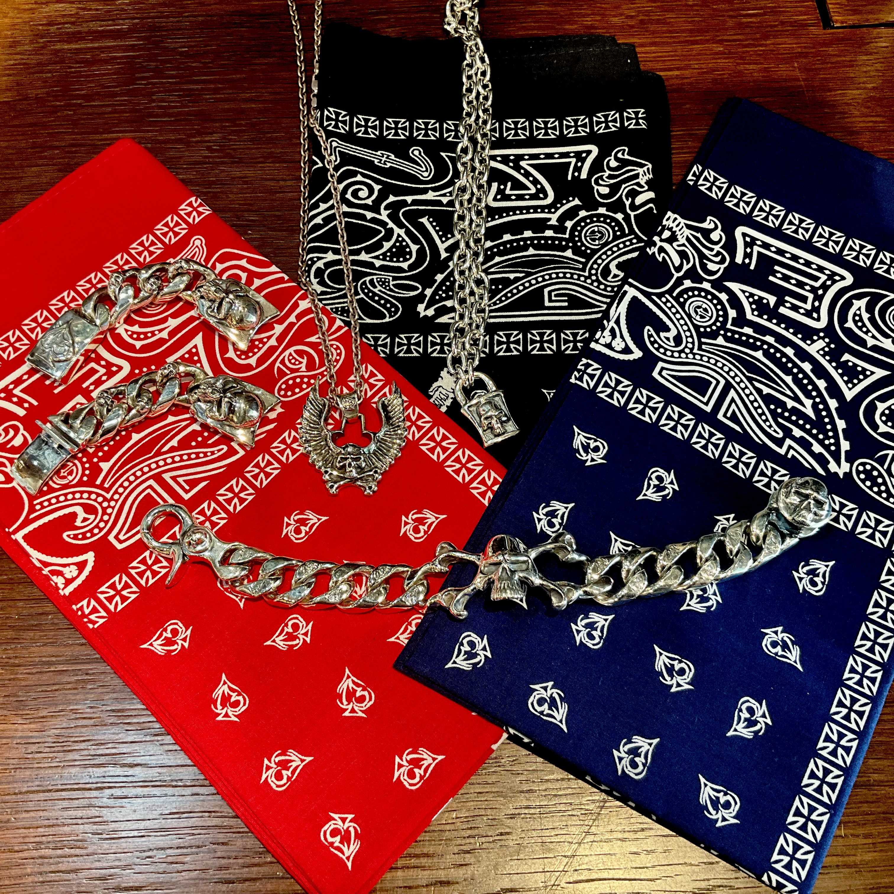 THIRTEEN DESIGNS official サーティーンデザインズ　13　bandana時計