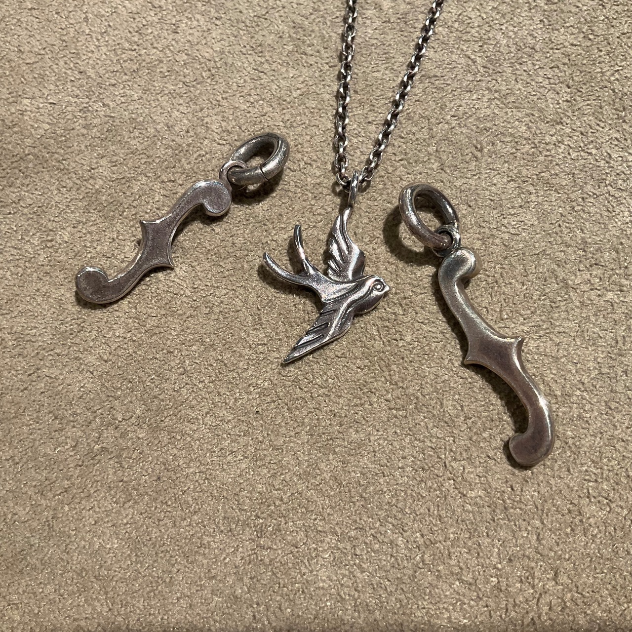 swallow charm necklace  MadeInDirty 新作入荷　燕