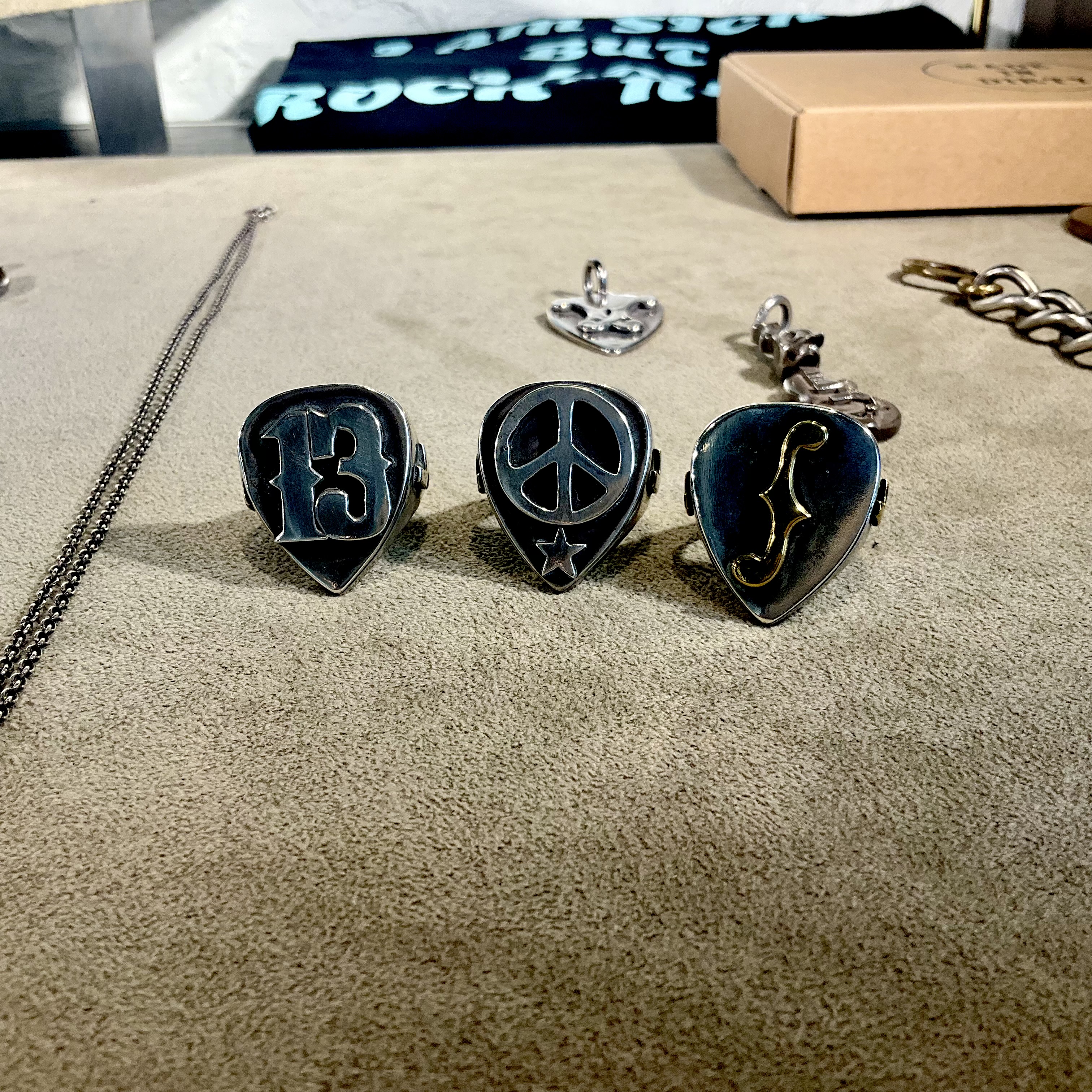 MadeInDirty入荷　swallow rock 'n' roll Jewelry