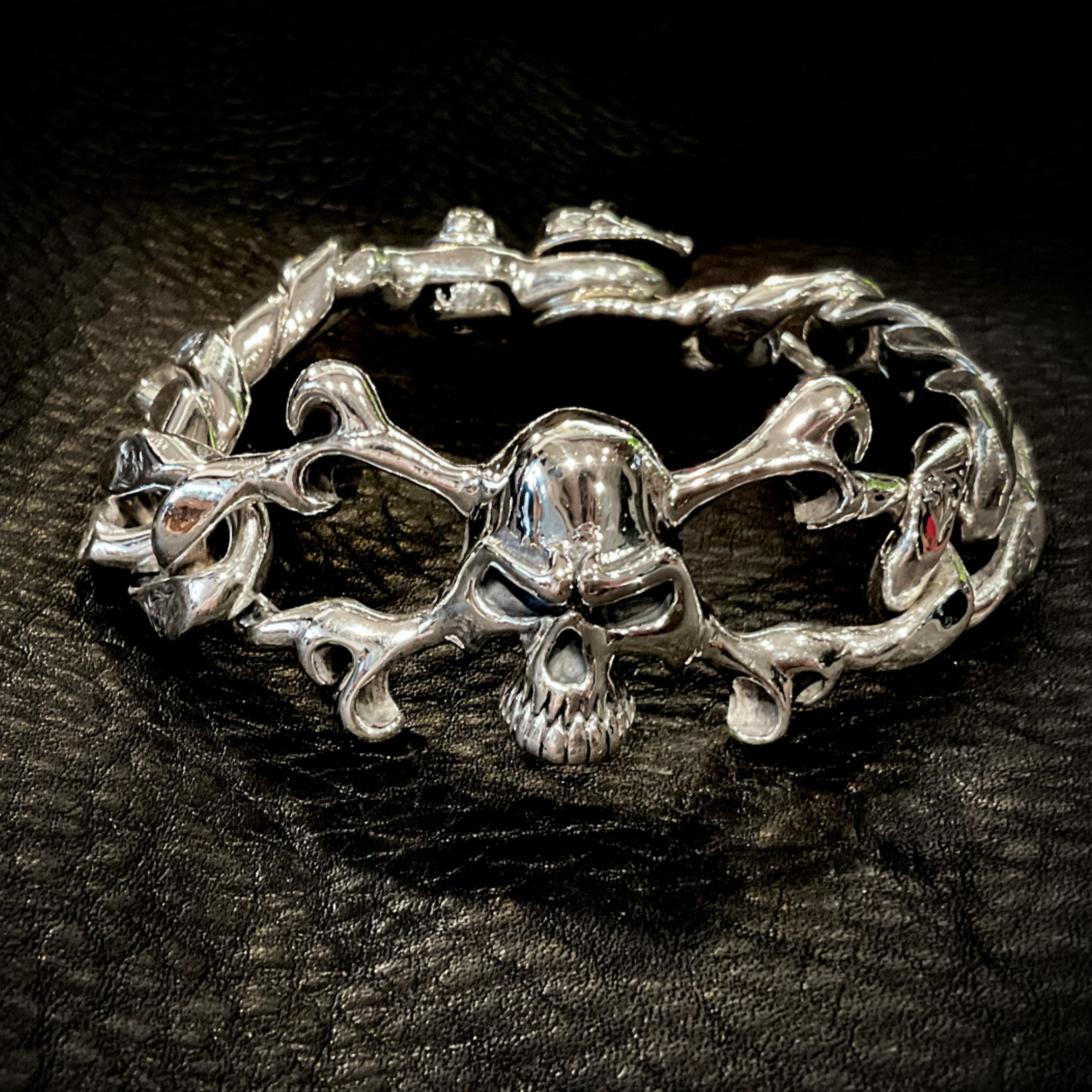 THIRTEEN DESIGNS official サーティーンデザインズ