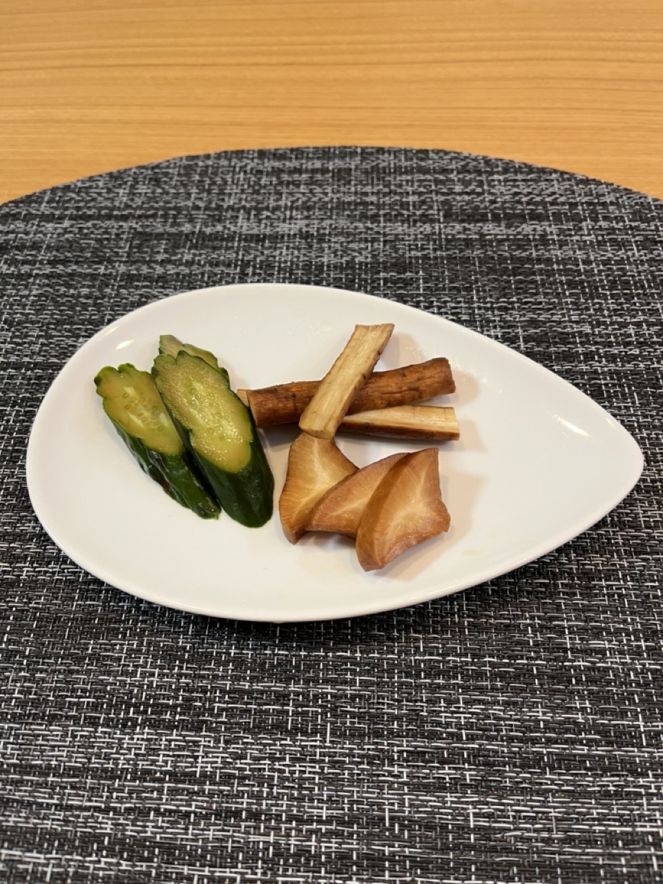 味噌でお漬物を作りました。