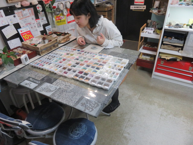 12月14日　お一人でご来店のお嬢さん