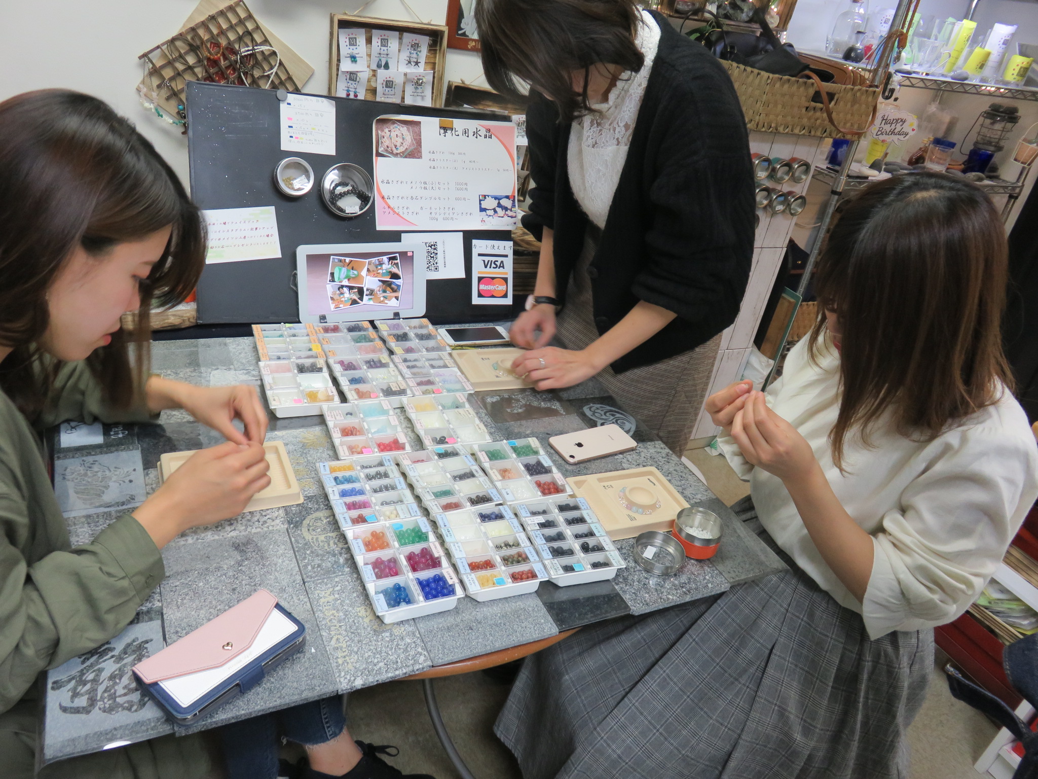 お嬢さん三人組の女子会＾＾　　物作り好きなんですね～