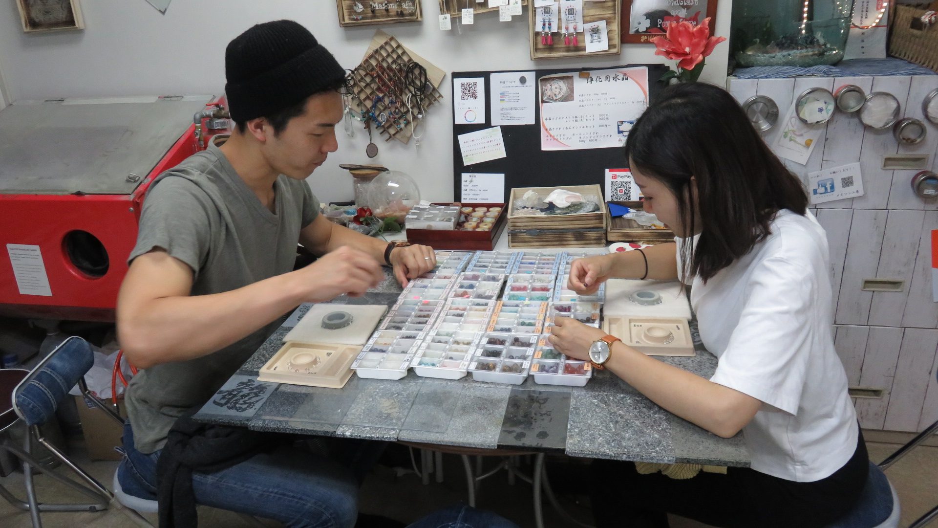 もうすぐ結婚式のお2人さんご来店 お父さん お母さんへのプレゼント