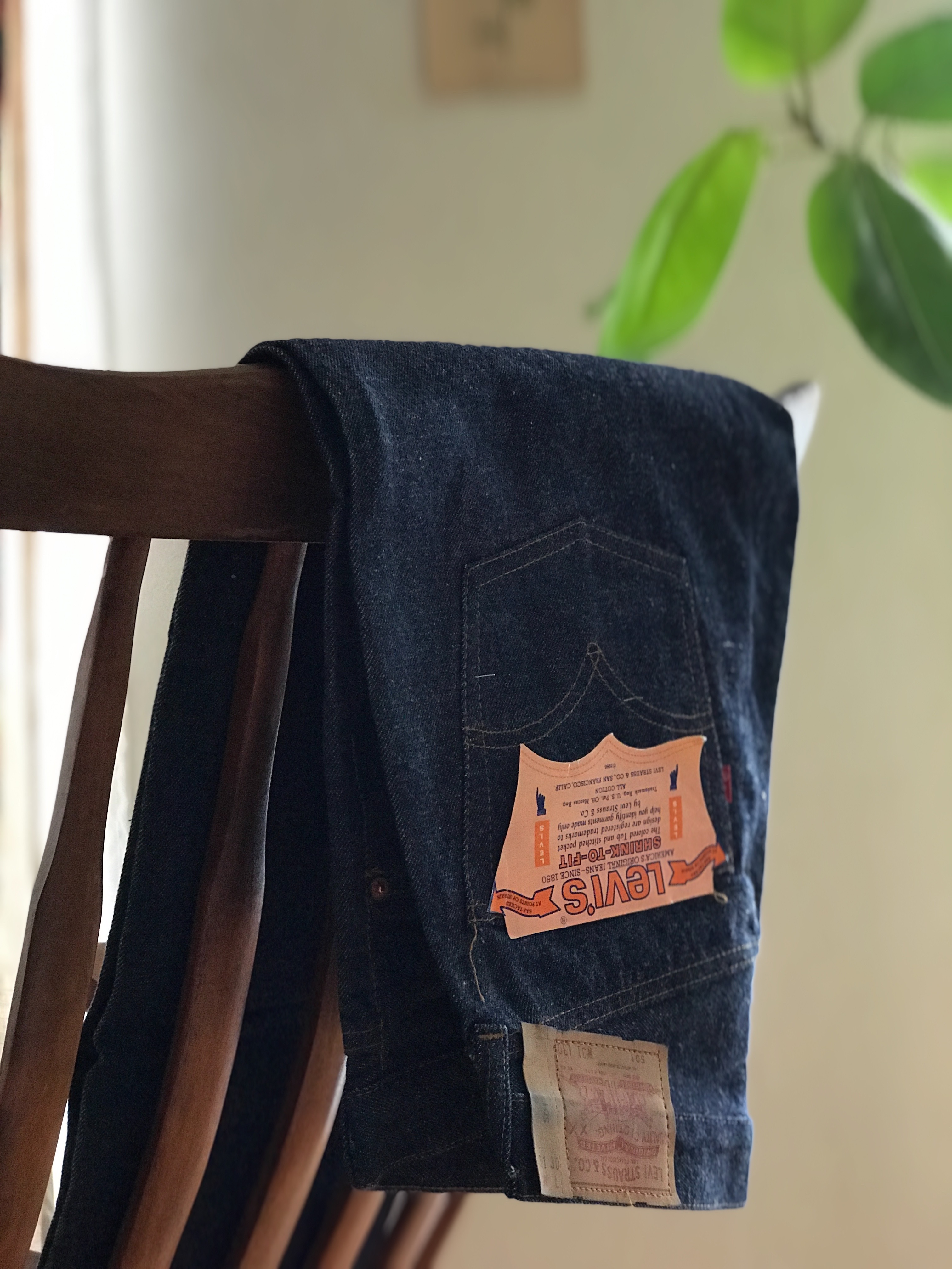 【ヴィンテージデニム糊づけ】Levi's 501 66前期デッドストックを糊づけしました