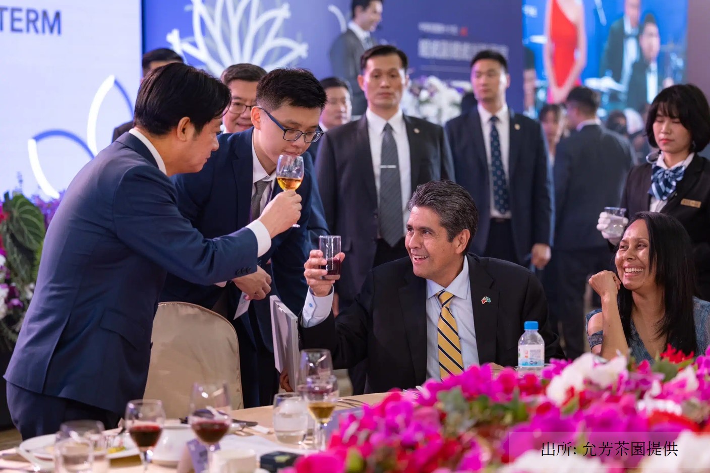 台湾総統就任晩餐会(5/20,月)にて、台灣茶王謹製 精萃極品茶が供されます