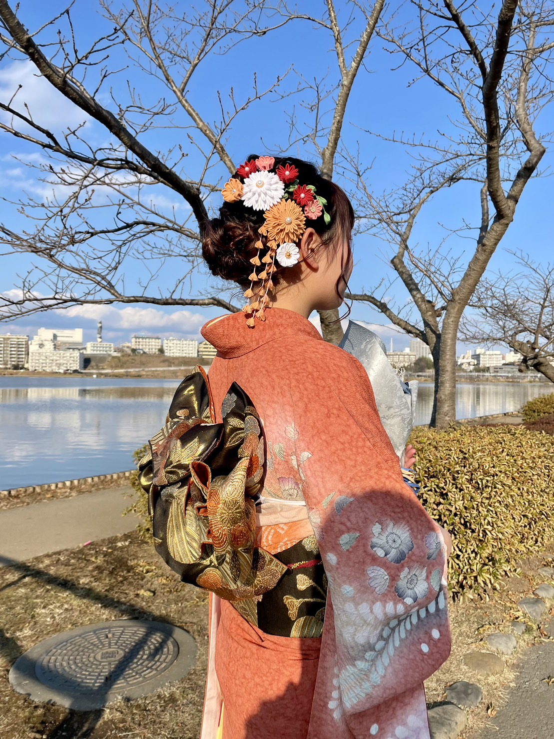 2023年成人式の髪飾り制作しました♪