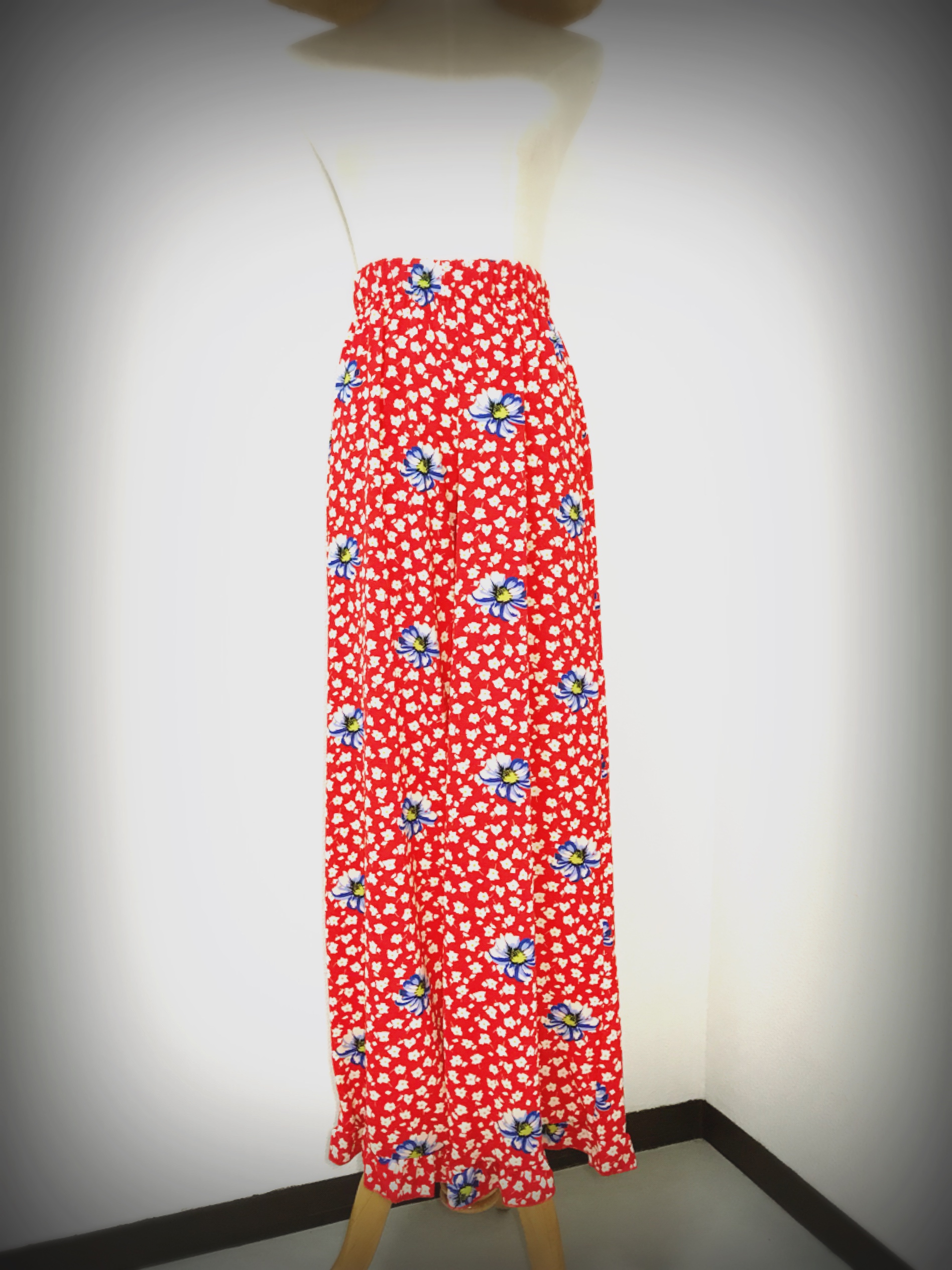 夏の旅行にぴったりのパンツが入荷しました！