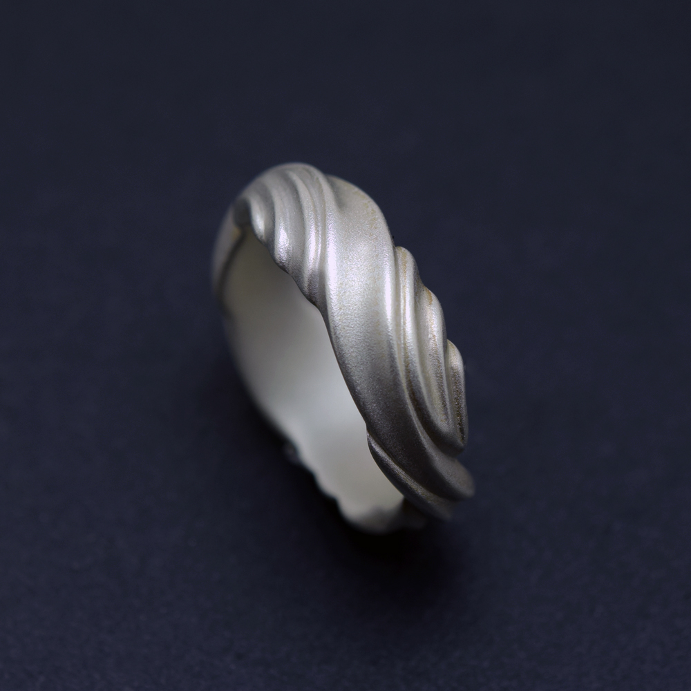 想いを聴くことから始まる、私のジュエリー制作