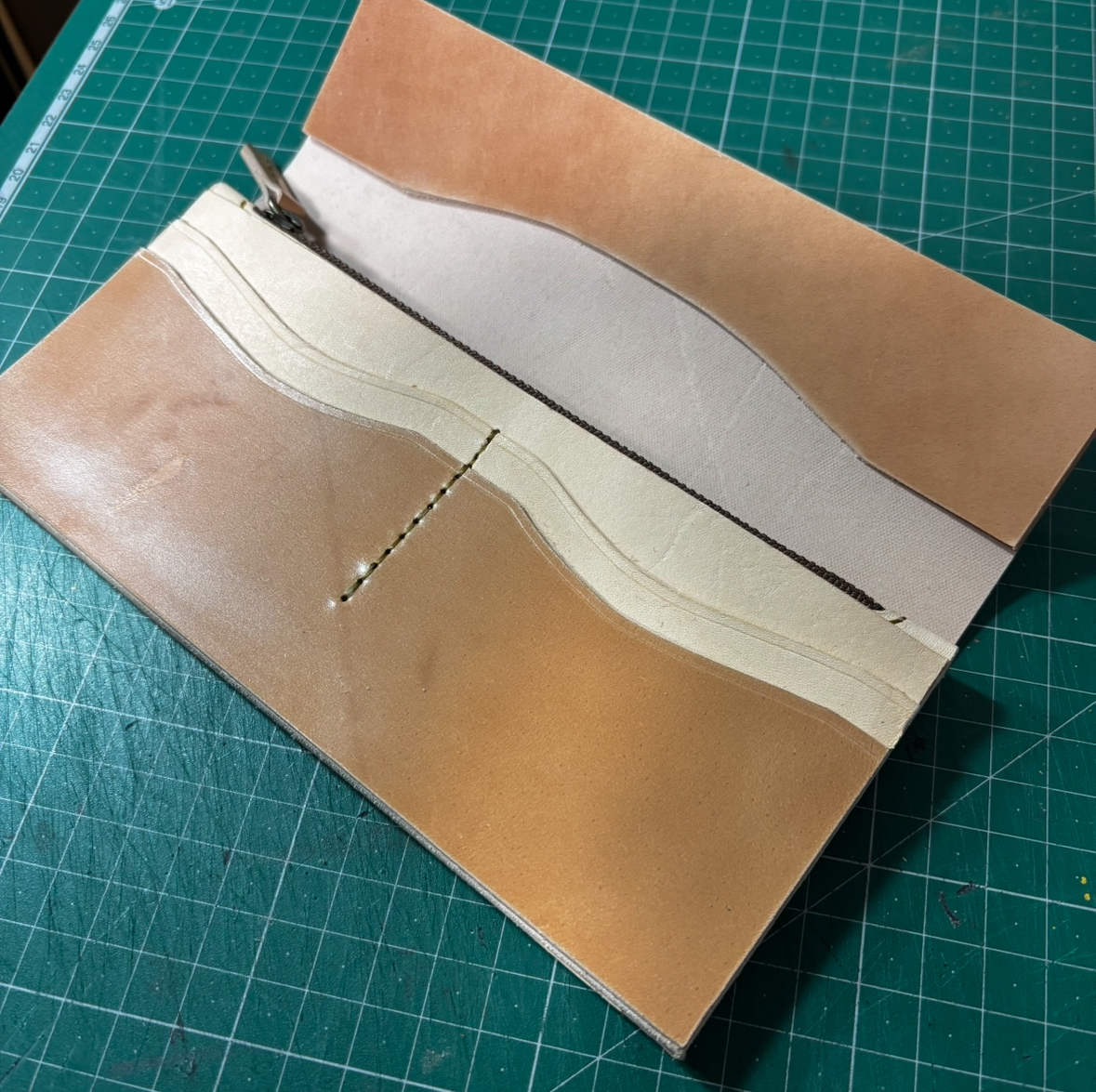 ナチュラルコードバン長財布受注品