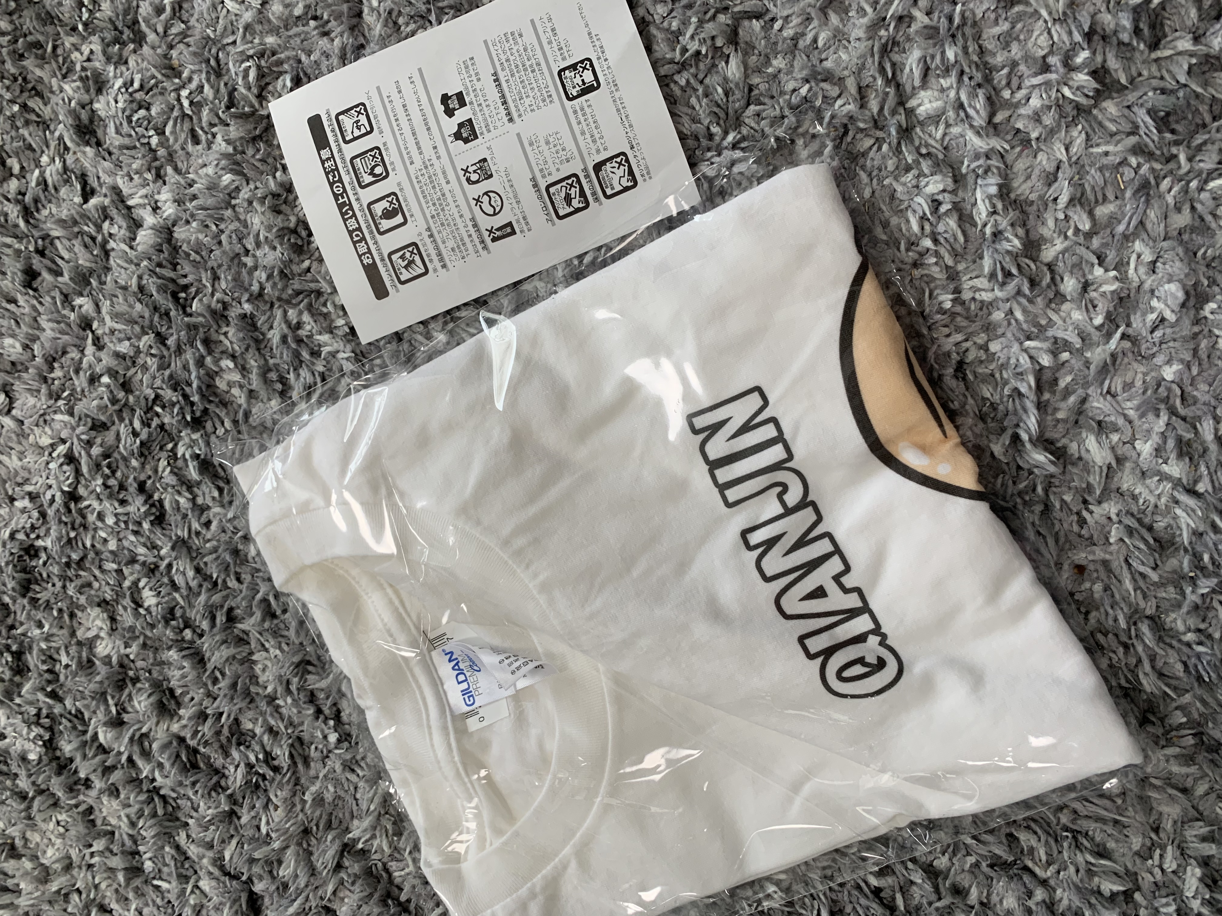 ロックで、かわいいTシャツ 注目度間違いなし!
