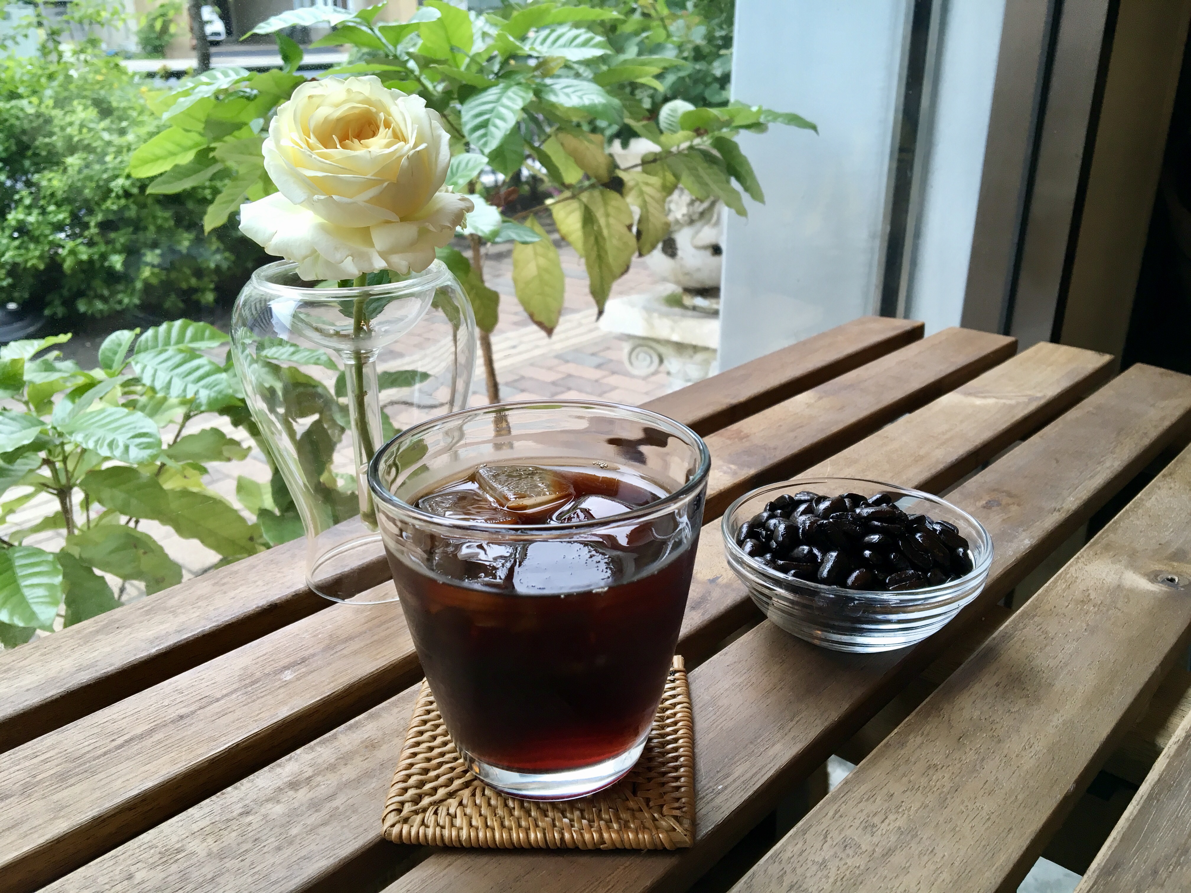 この夏は、流行りの「コールドブリューコーヒー」で朝の健康習慣を！