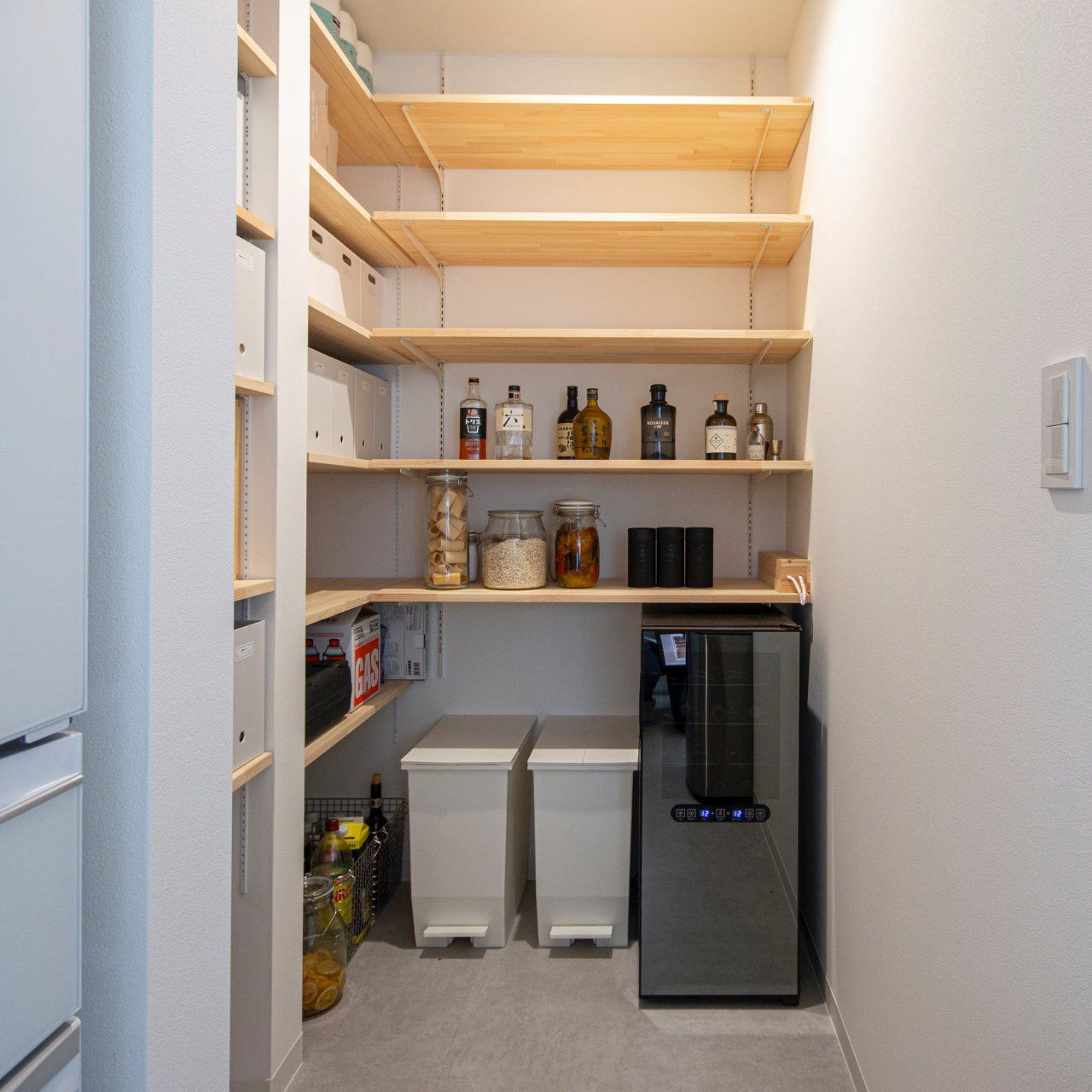 【対策編】地震で棚は大丈夫？プロが教える「防災対策」と長く使うコツ