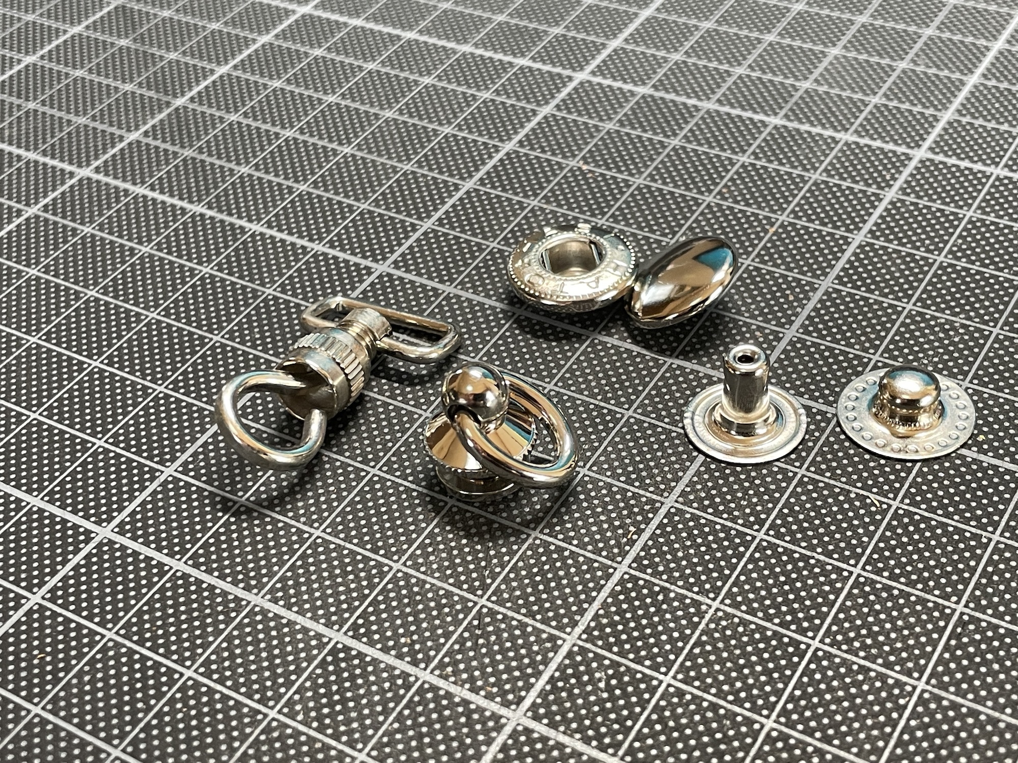 金具について